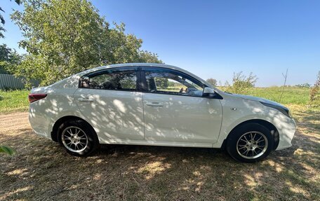 KIA Rio IV, 2018 год, 1 350 000 рублей, 9 фотография