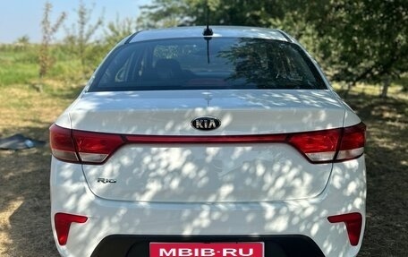 KIA Rio IV, 2018 год, 1 350 000 рублей, 5 фотография