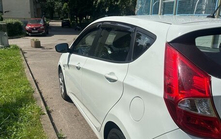 Hyundai Solaris II рестайлинг, 2015 год, 1 240 000 рублей, 2 фотография