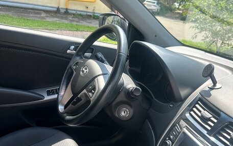 Hyundai Solaris II рестайлинг, 2015 год, 1 240 000 рублей, 9 фотография