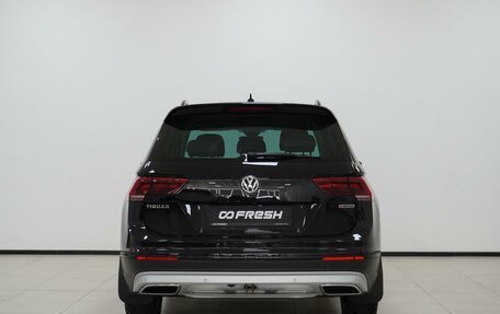 Volkswagen Tiguan II, 2019 год, 2 180 000 рублей, 4 фотография