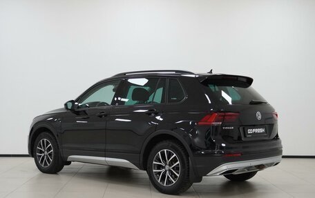 Volkswagen Tiguan II, 2019 год, 2 180 000 рублей, 2 фотография