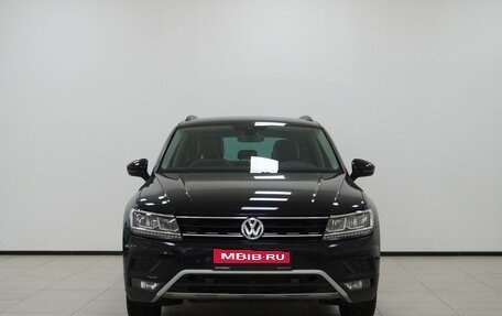 Volkswagen Tiguan II, 2019 год, 2 180 000 рублей, 3 фотография
