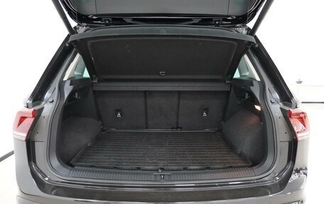 Volkswagen Tiguan II, 2019 год, 2 180 000 рублей, 12 фотография