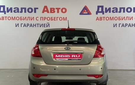 KIA cee'd I рестайлинг, 2011 год, 667 000 рублей, 4 фотография