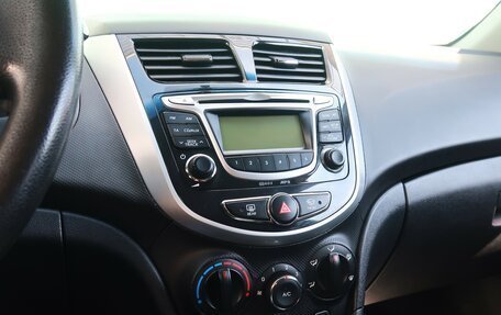 Hyundai Solaris II рестайлинг, 2013 год, 849 000 рублей, 17 фотография