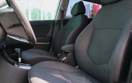 Hyundai Solaris II рестайлинг, 2013 год, 849 000 рублей, 23 фотография
