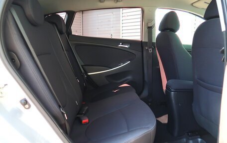 Hyundai Solaris II рестайлинг, 2013 год, 849 000 рублей, 28 фотография