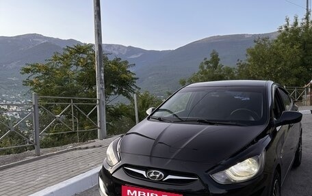 Hyundai Solaris II рестайлинг, 2011 год, 920 000 рублей, 3 фотография