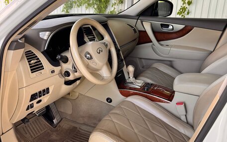 Infiniti QX70, 2014 год, 2 100 000 рублей, 5 фотография