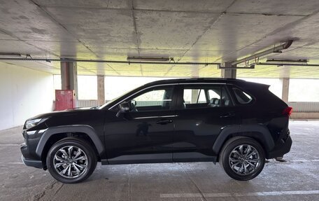 Toyota RAV4, 2025 год, 3 750 000 рублей, 9 фотография