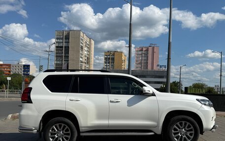 Toyota Land Cruiser Prado 150 рестайлинг 2, 2019 год, 5 350 000 рублей, 5 фотография
