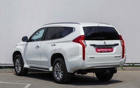 Mitsubishi Pajero Sport III рестайлинг, 2017 год, 2 650 000 рублей, 2 фотография