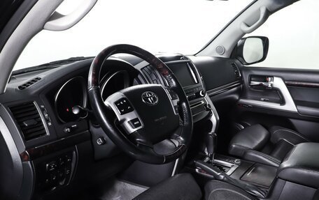 Toyota Land Cruiser 200, 2012 год, 3 977 000 рублей, 15 фотография