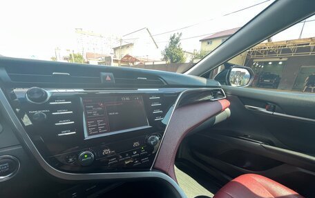 Toyota Camry, 2019 год, 2 500 000 рублей, 13 фотография