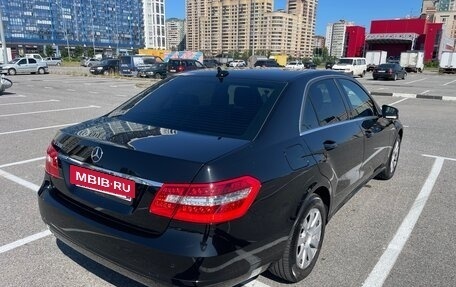 Mercedes-Benz E-Класс, 2013 год, 2 500 000 рублей, 5 фотография