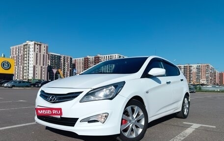 Hyundai Solaris II рестайлинг, 2016 год, 580 000 рублей, 2 фотография