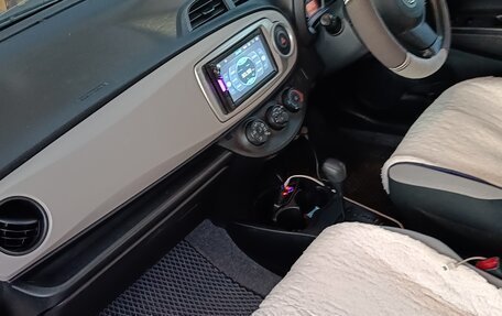 Toyota Vitz, 2012 год, 770 000 рублей, 10 фотография