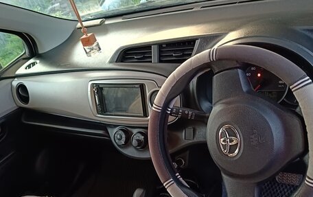 Toyota Vitz, 2012 год, 770 000 рублей, 12 фотография
