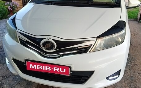 Toyota Vitz, 2012 год, 770 000 рублей, 4 фотография