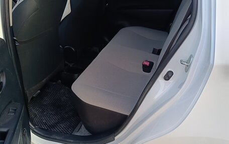 Toyota Vitz, 2012 год, 770 000 рублей, 17 фотография