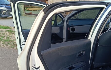 Toyota Vitz, 2012 год, 770 000 рублей, 18 фотография