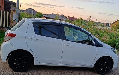 Toyota Vitz, 2012 год, 770 000 рублей, 21 фотография