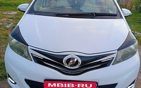 Toyota Vitz, 2012 год, 770 000 рублей, 23 фотография