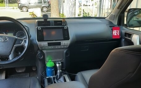 Toyota Land Cruiser Prado 150 рестайлинг 2, 2019 год, 5 200 000 рублей, 2 фотография