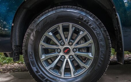 Toyota Land Cruiser Prado 150 рестайлинг 2, 2019 год, 5 200 000 рублей, 25 фотография