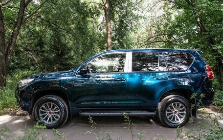 Toyota Land Cruiser Prado 150 рестайлинг 2, 2019 год, 5 200 000 рублей, 24 фотография
