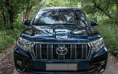 Toyota Land Cruiser Prado 150 рестайлинг 2, 2019 год, 5 200 000 рублей, 22 фотография