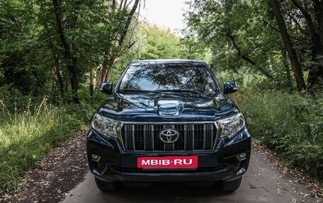 Toyota Land Cruiser Prado 150 рестайлинг 2, 2019 год, 5 200 000 рублей, 27 фотография