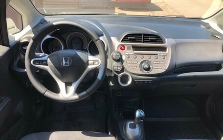 Honda Jazz II рестайлинг, 2009 год, 720 000 рублей, 10 фотография