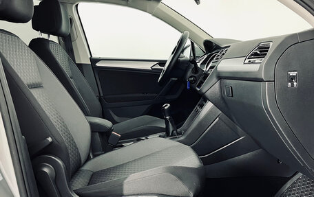 Volkswagen Tiguan II, 2020 год, 2 150 000 рублей, 14 фотография
