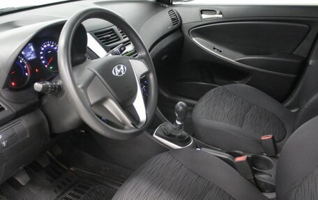 Hyundai Solaris II рестайлинг, 2015 год, 999 000 рублей, 21 фотография