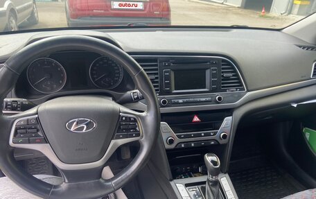 Hyundai Elantra VI рестайлинг, 2016 год, 1 450 000 рублей, 9 фотография