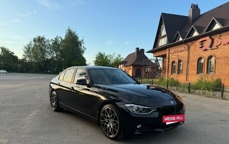 BMW 3 серия, 2014 год, 2 100 000 рублей, 11 фотография