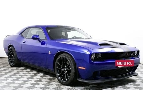 Dodge Challenger III рестайлинг 2, 2021 год, 5 565 000 рублей, 3 фотография