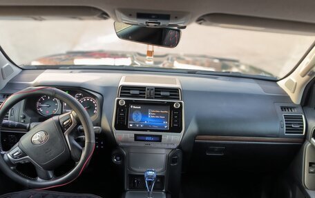 Toyota Land Cruiser Prado 150 рестайлинг 2, 2019 год, 4 700 000 рублей, 6 фотография