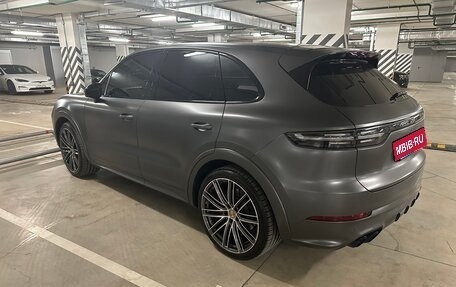 Porsche Cayenne III, 2021 год, 13 500 000 рублей, 3 фотография