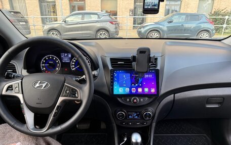 Hyundai Solaris II рестайлинг, 2014 год, 900 000 рублей, 4 фотография