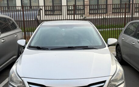 Hyundai Solaris II рестайлинг, 2014 год, 900 000 рублей, 11 фотография