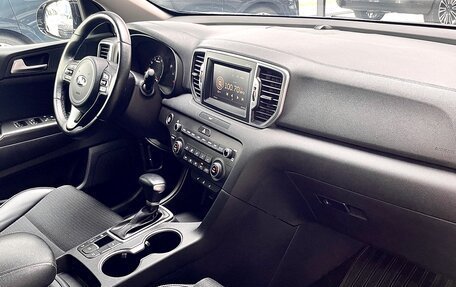 KIA Sportage IV рестайлинг, 2018 год, 1 900 000 рублей, 21 фотография