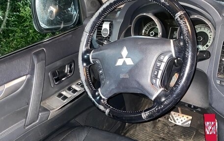 Mitsubishi Pajero IV, 2013 год, 1 600 000 рублей, 6 фотография