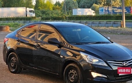 Hyundai Solaris II рестайлинг, 2014 год, 840 000 рублей, 4 фотография