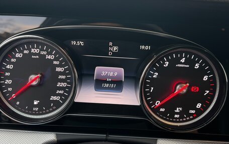 Mercedes-Benz E-Класс, 2019 год, 2 390 000 рублей, 7 фотография