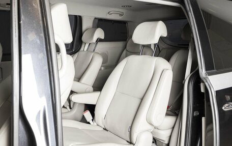 KIA Carnival III, 2018 год, 2 700 000 рублей, 12 фотография