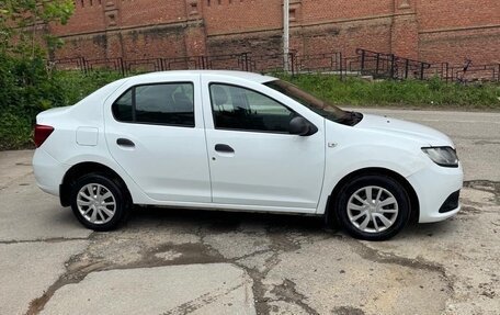 Renault Logan II, 2018 год, 448 000 рублей, 2 фотография