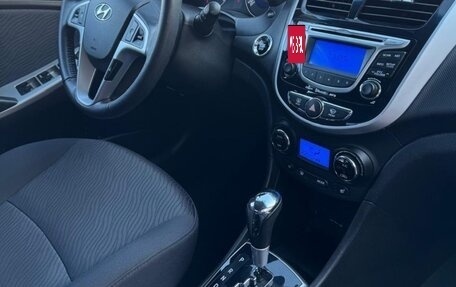 Hyundai Solaris II рестайлинг, 2013 год, 1 030 000 рублей, 12 фотография